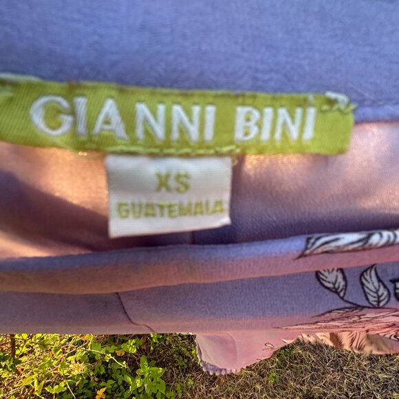 Gianni Bini Dress Shorts - Picture 2 of 3